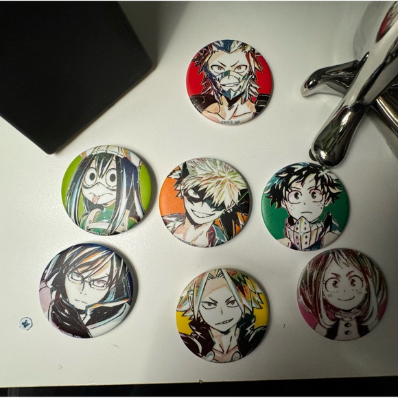 My Hero Academia Character Anime Character Pins (Big) - Picture 1 of 4